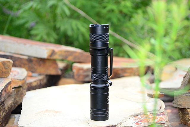 务本e10强光手电测评,务本a1手电筒评测