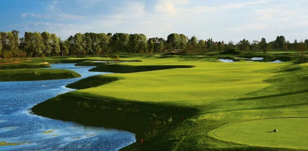 昆明轿子雪山2022元旦旅游攻略,元旦昆明周边有免费玩的景点吗