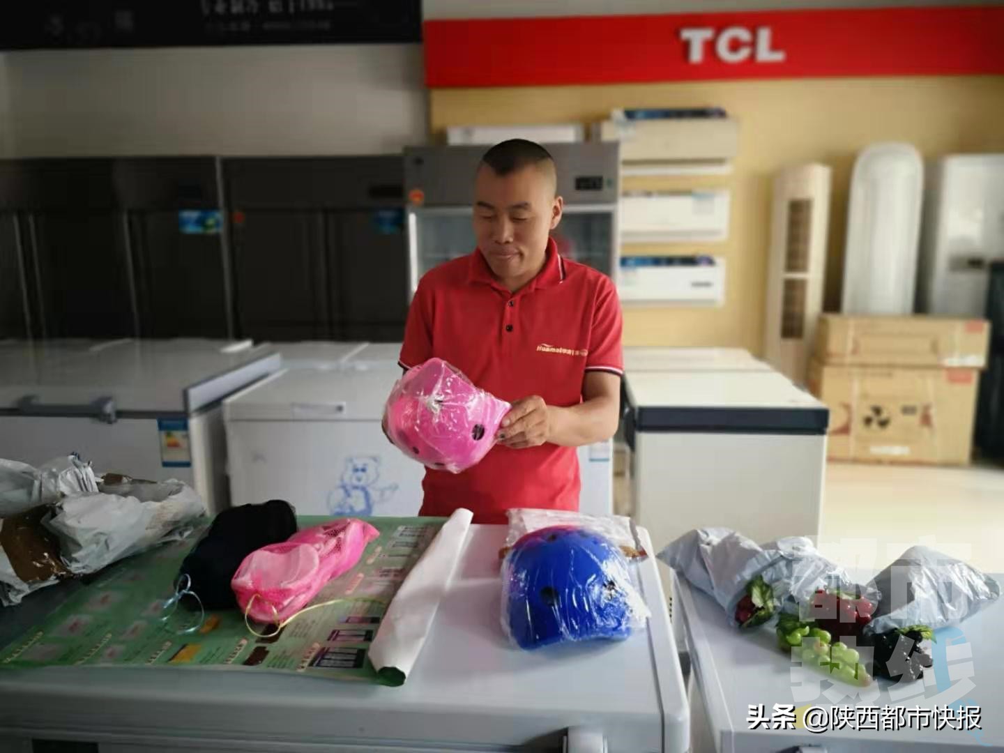 一男子收到诡异包裹,小伙收到一个诡异的快递