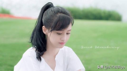 校花女友的故事,我的校花女友小说