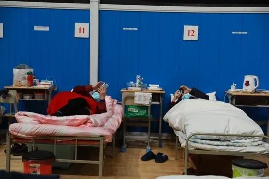 方舱医院的800块拼图,方舱医院拼图