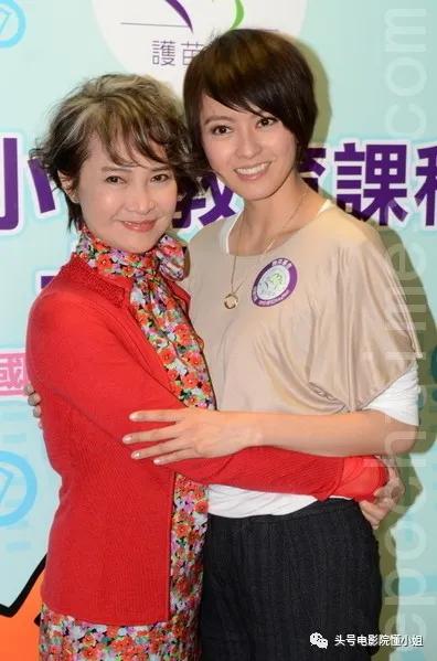 68岁周润发挑战人生首场半马,65岁周润发与刘嘉玲