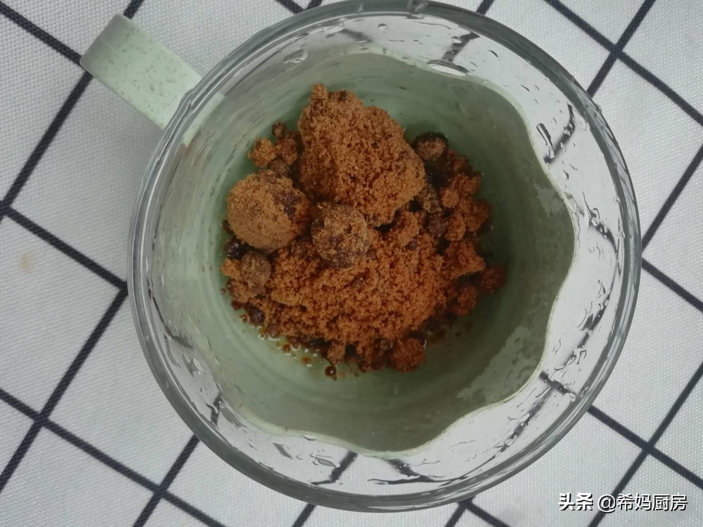 自制红糖凉粉,清凉爽口,两样食材就搞定