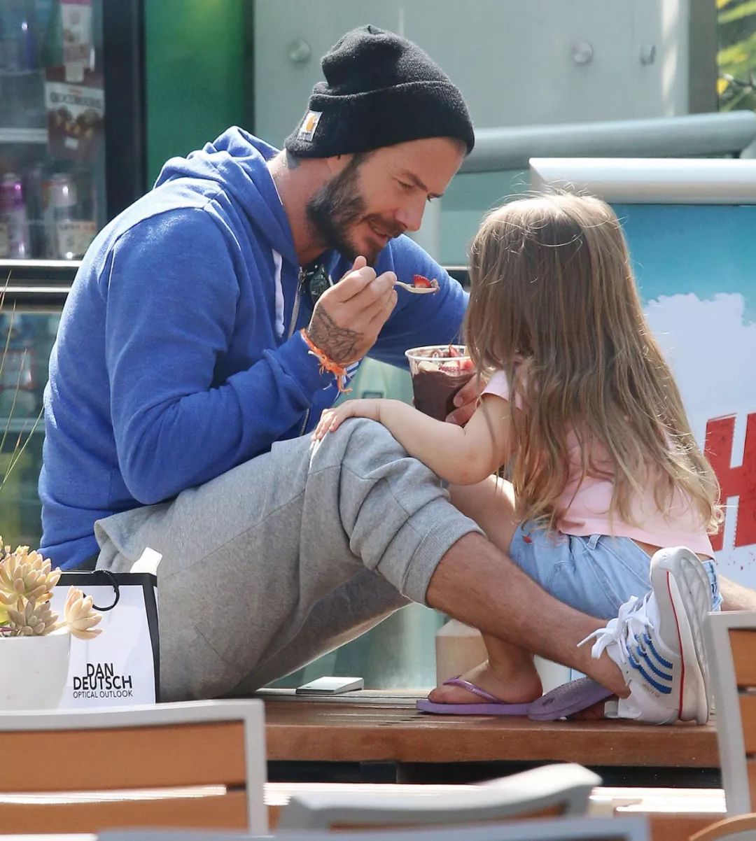 小七在学校里过生日,小七去贵族学校上学