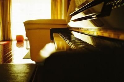 每天练琴什么时间不扰民,小提琴在家练琴如何不扰民