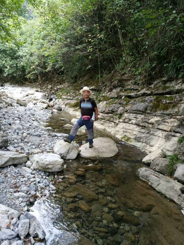 西漂湾瀑布群,建始西漂湾瀑布群