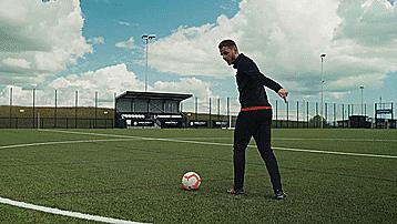 职业球员常用的转身,三种基本转身过人