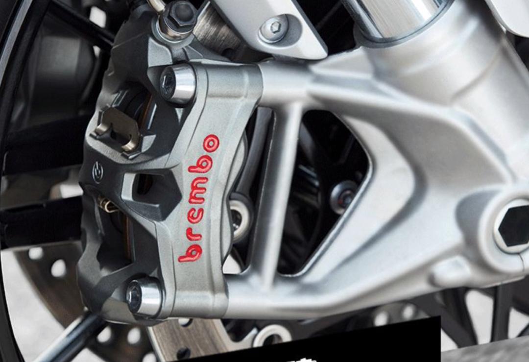 227895元起，凯旋2458cc三缸火箭3系列正式进入国内