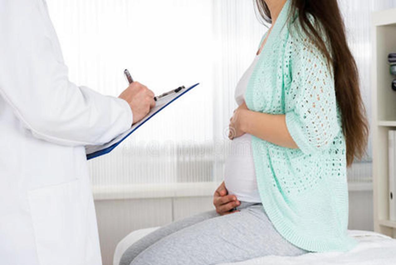 肚子发紧发硬是真宫缩还是假宫缩,肚皮发硬这是宫缩还是胎儿在拱背