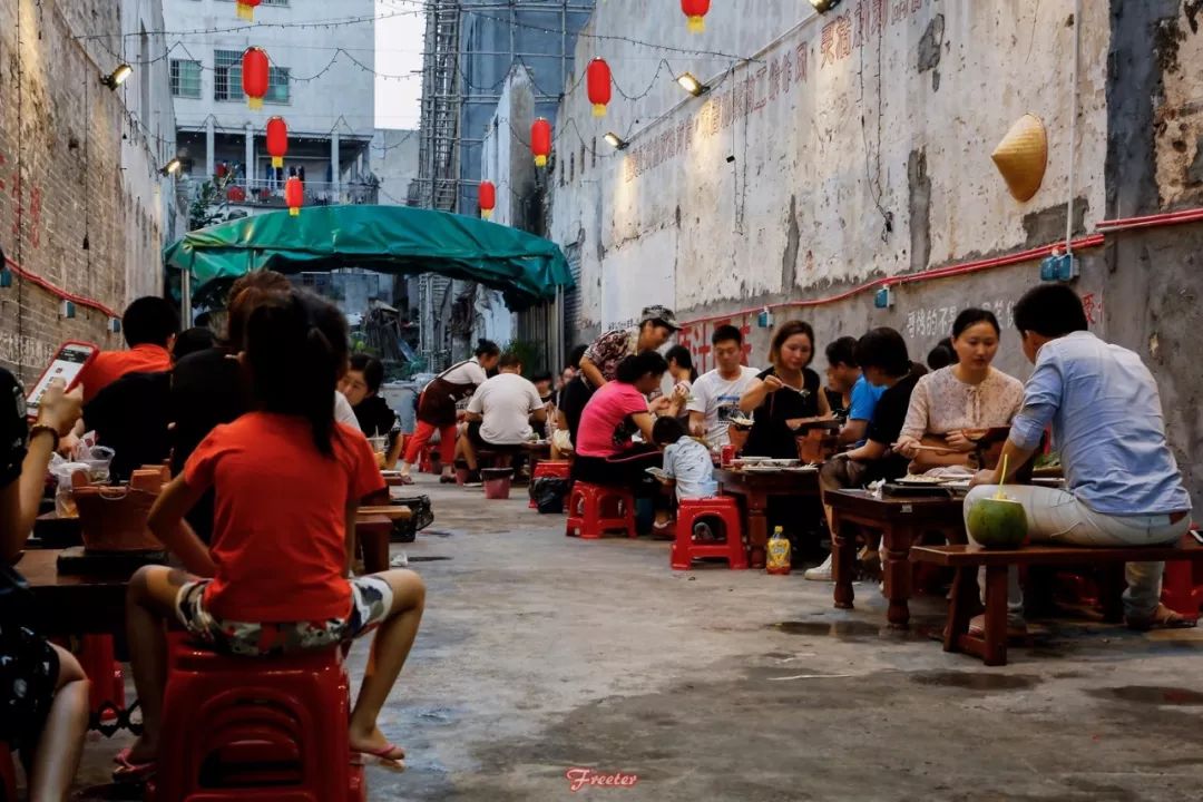 瓦片烤肉是哪里的,正宗瓦片烤肉