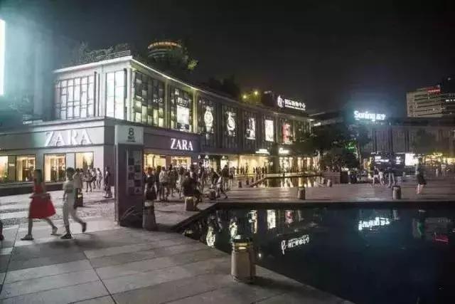 天一广场附近的老街,天一广场20年前