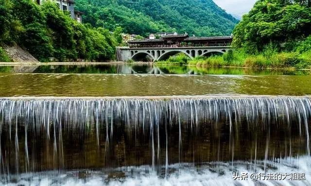 激情漂流乐趣无穷,周末自驾游漂流最刺激的地方