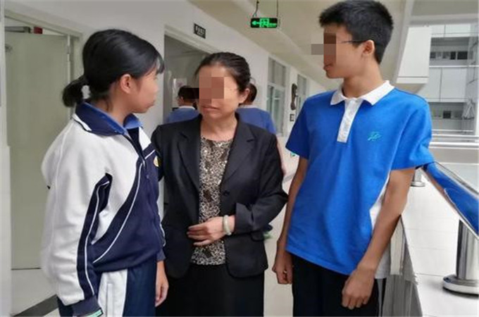 学生没有犯错被连带罚写检讨书,被老师罚写检讨书怎么写