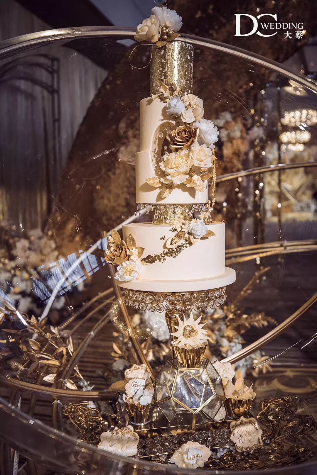 香槟金宫廷婚礼布置现场,香槟色中式婚礼震撼现场