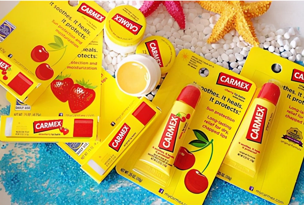 嘴巴起皮干燥润唇膏变色,嘴唇干燥起皮8款润唇膏拯救你