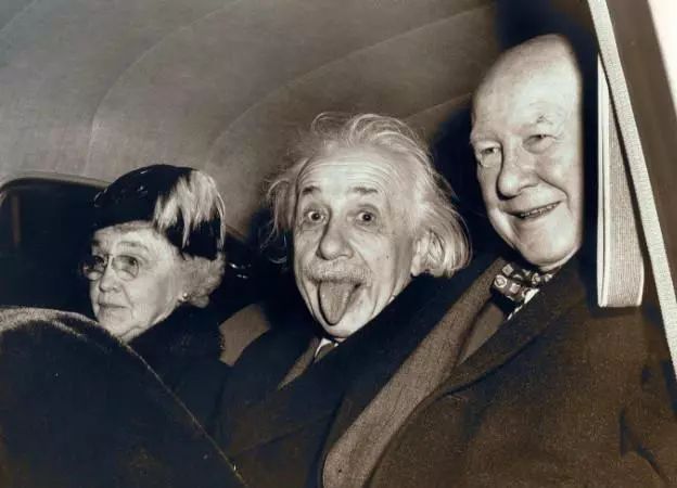 双鱼座总是胡思乱想吗,双鱼座性格琢磨不透