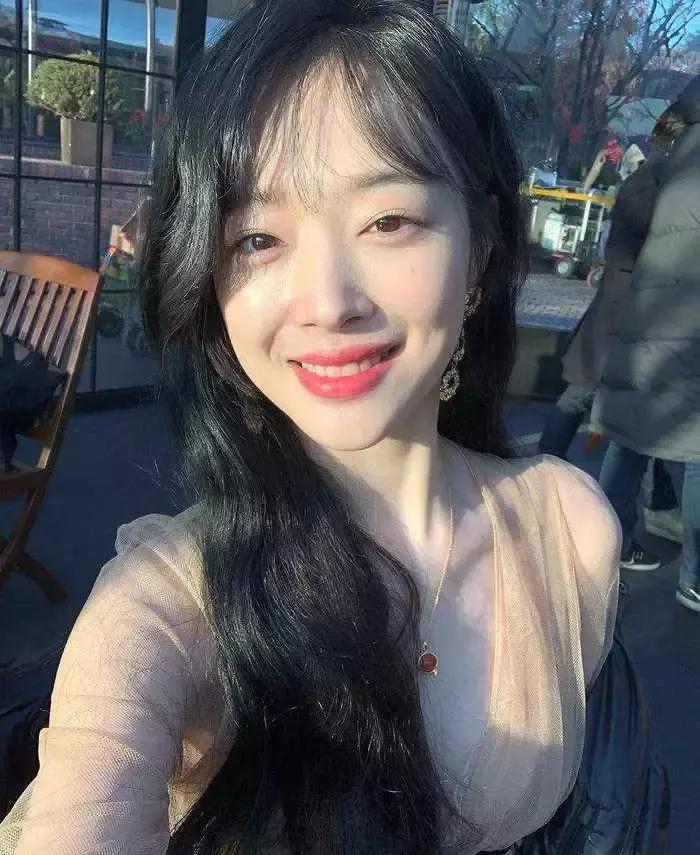 崔雪莉超短发,崔雪莉眉毛