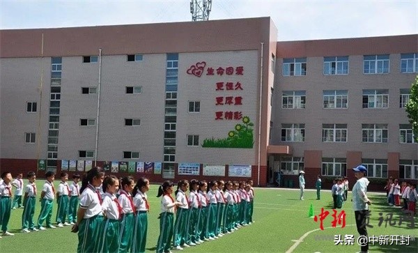 芳林新叶茂教学竟相长——县街小学开展青年教师汇报课展示活动