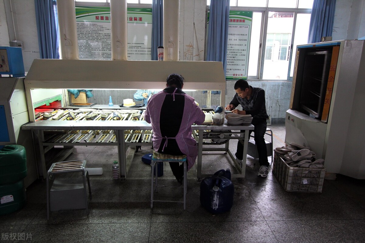 温州鞋和晋江鞋哪个好,福建的运动鞋质量好还是温州的好