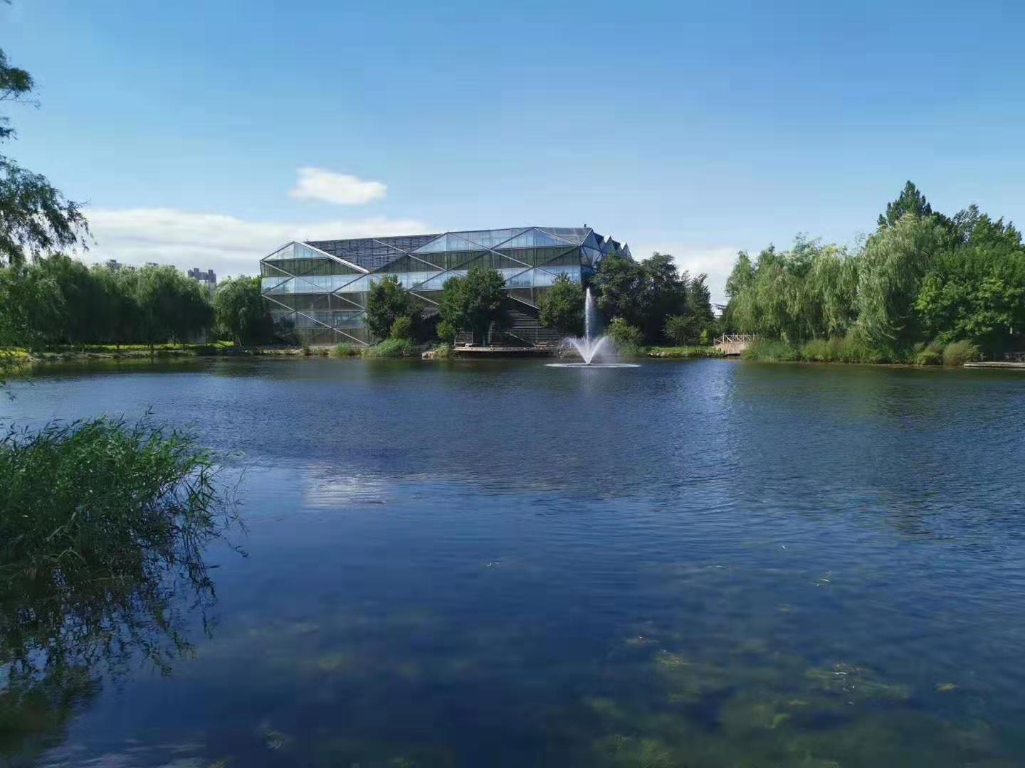 选址亦庄——适合教育机构总部的1.2平米独栋和1.6万景观湖园区