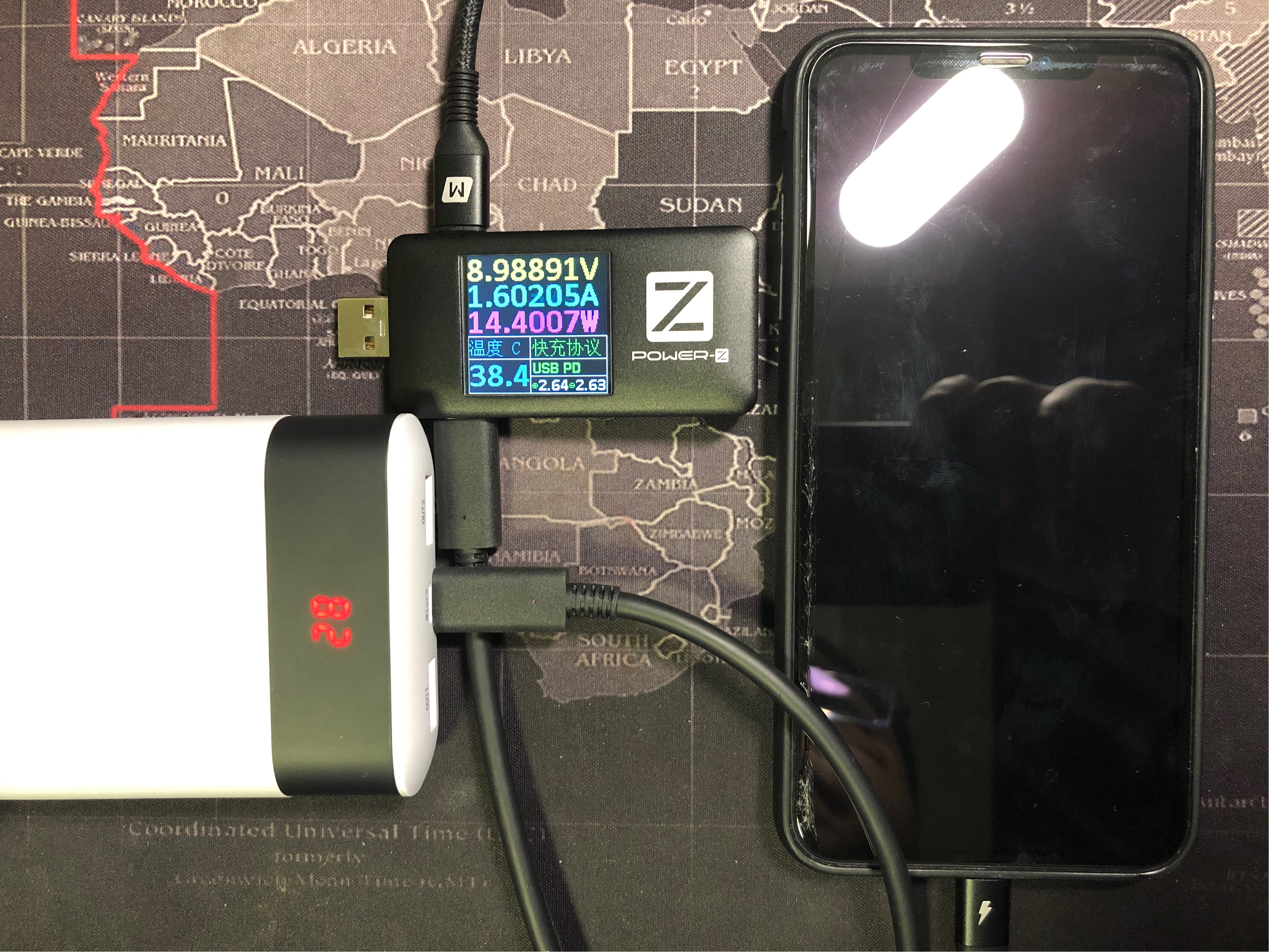 爱国者突破移动电源w200,爱国者f20000pd移动电源拆解