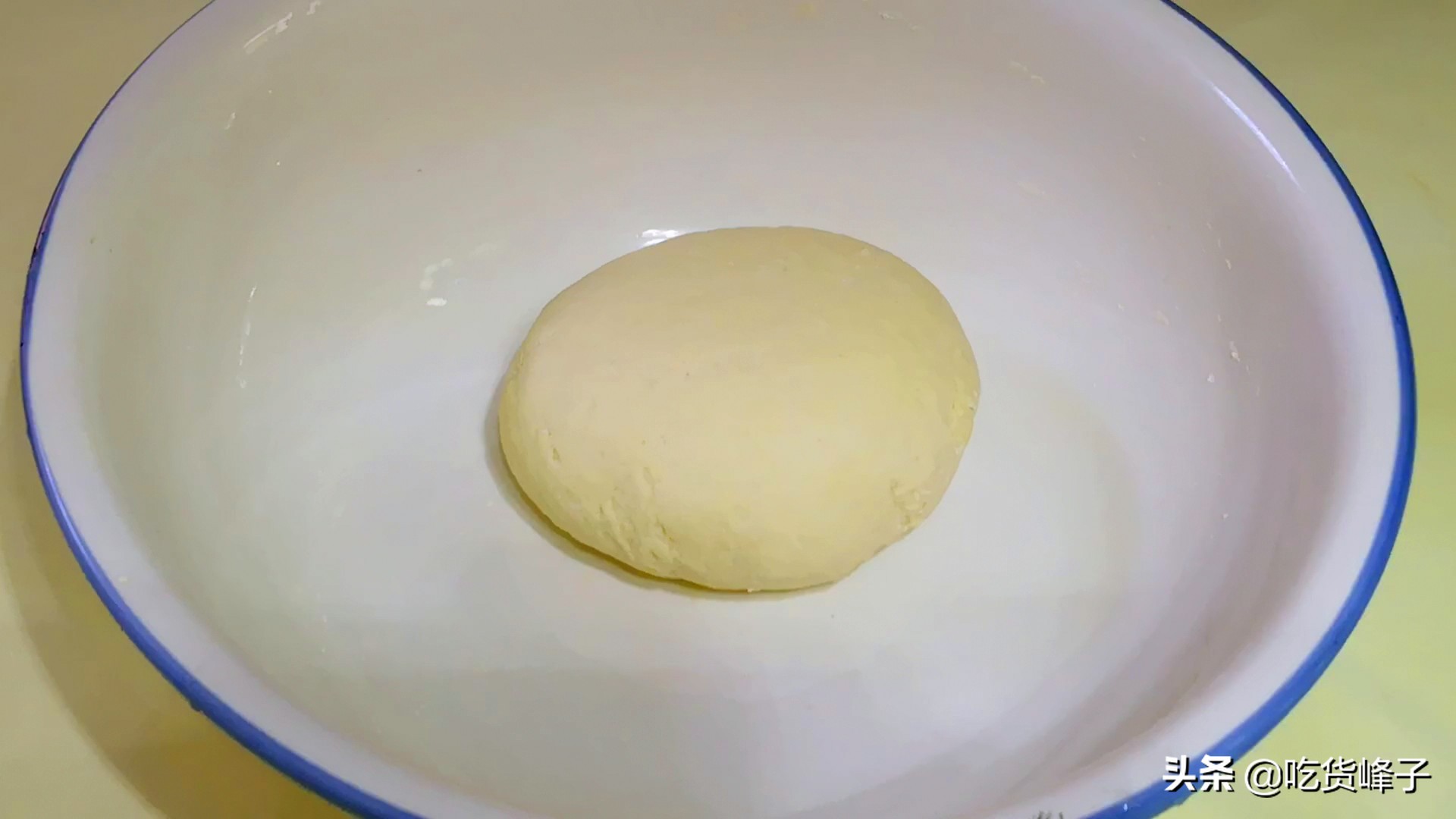 做馄饨最简单的方法,虾和胡萝卜玉米做馄饨如何调馅