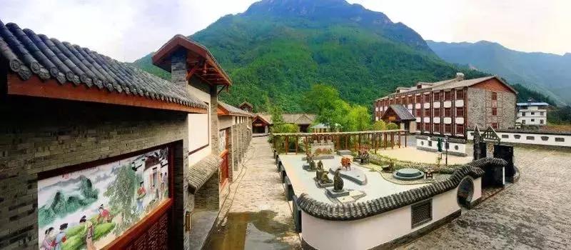 如果有一天累了就回老家到处走走,如果有一天累了就回来吧