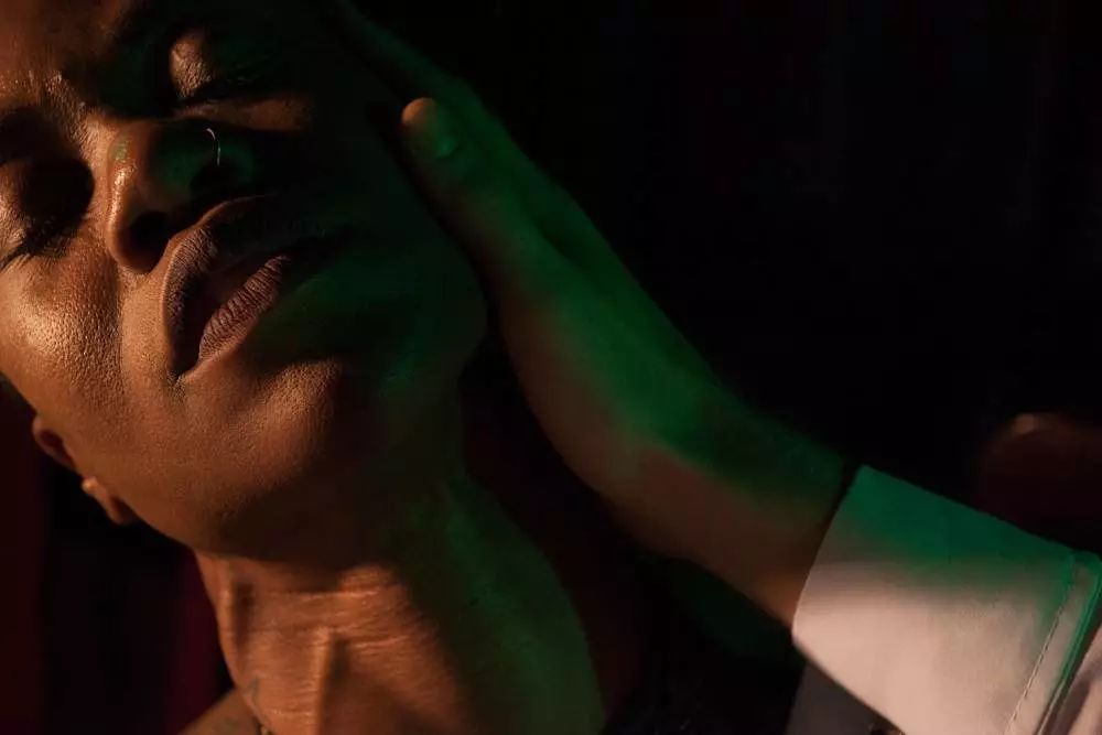 不一样的不眠之夜,太多的不眠之夜