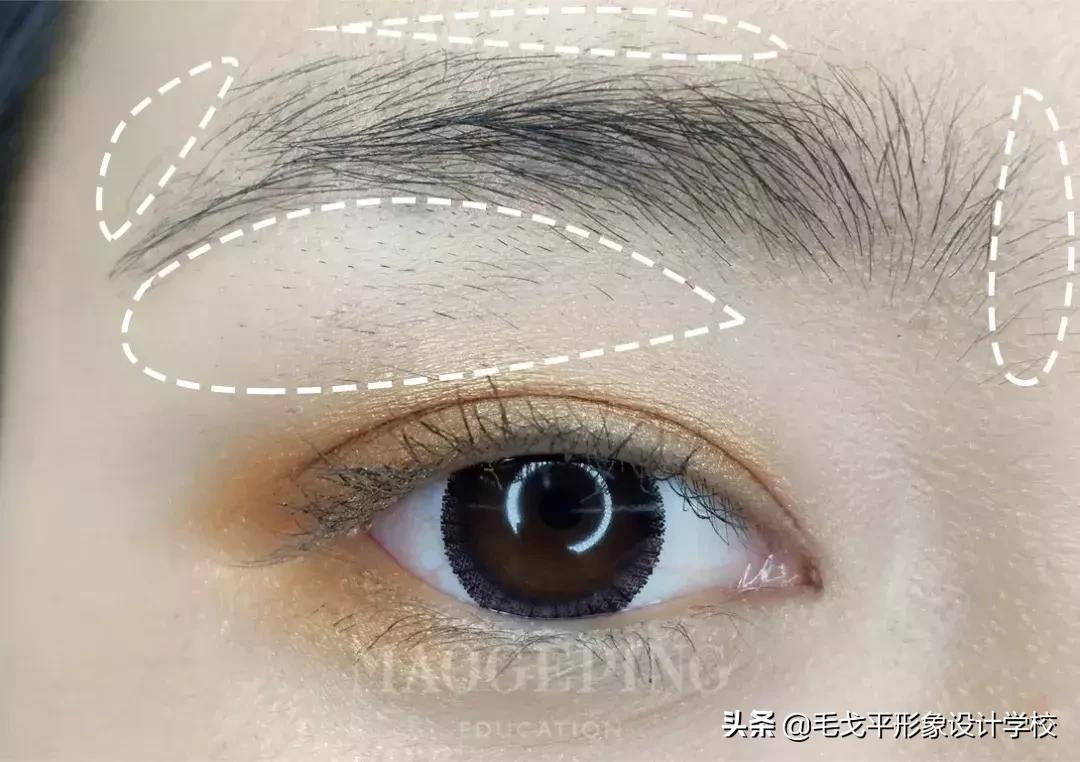 化妆使用气垫的正确步骤顺序,不卡粉不脱妆的正确化妆顺序