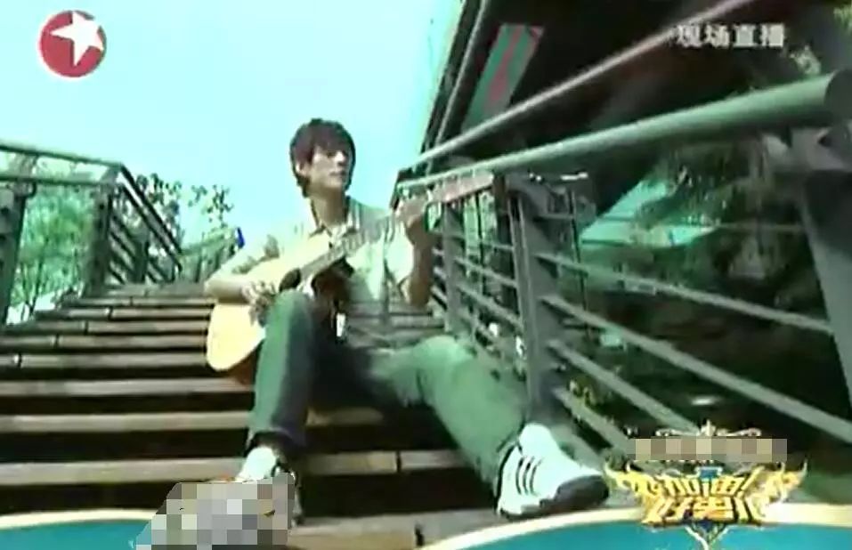 和李易峰一起出道的男孩,和李易峰同时代的男星