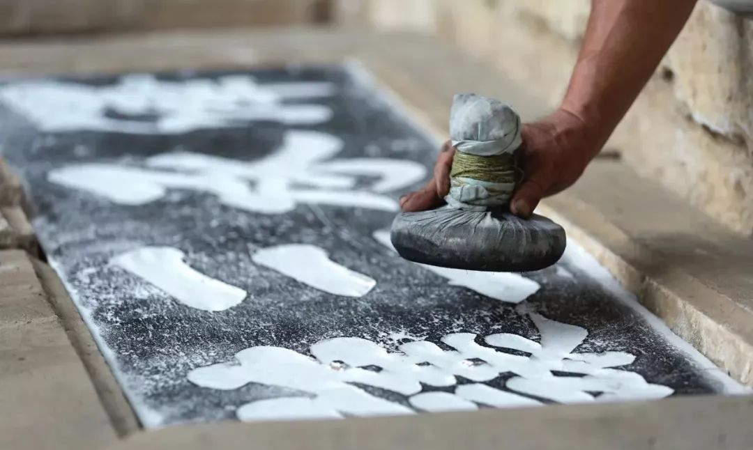 一晚80000，历时10年，耗资33亿的上海安缦，...