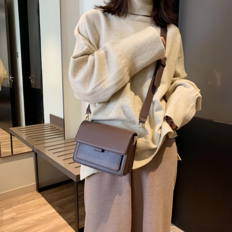 洋气时尚百搭单肩斜挎小方包,2021秋冬单肩小方包时尚斜跨包