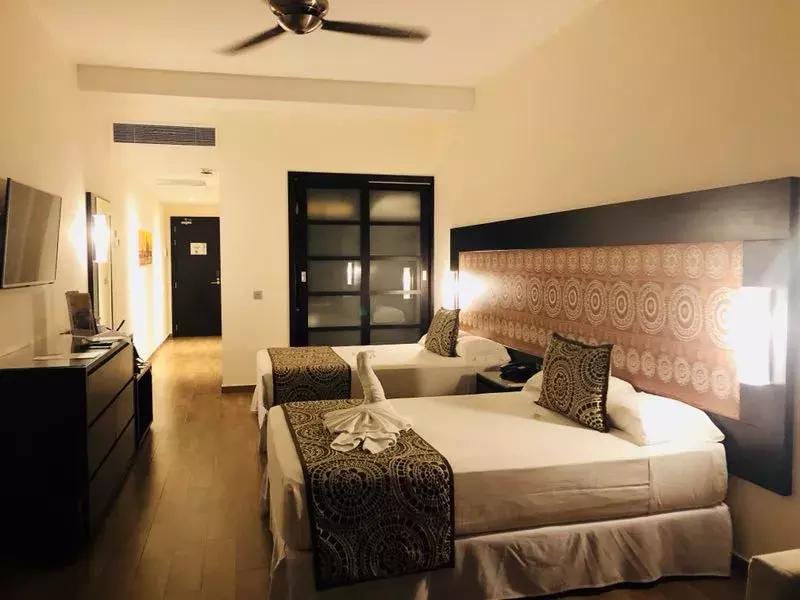 一生必去一次的神奇国度，榴莲白菜价，还有千与千寻里的海上火车