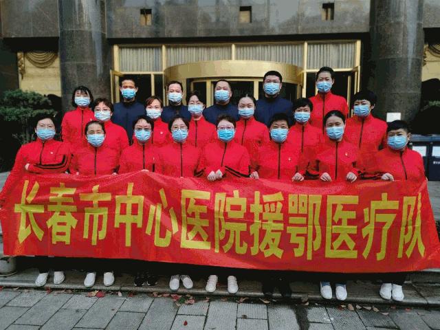 致敬2020每一个逆行的背影,回顾2019年消防员最美逆行背影