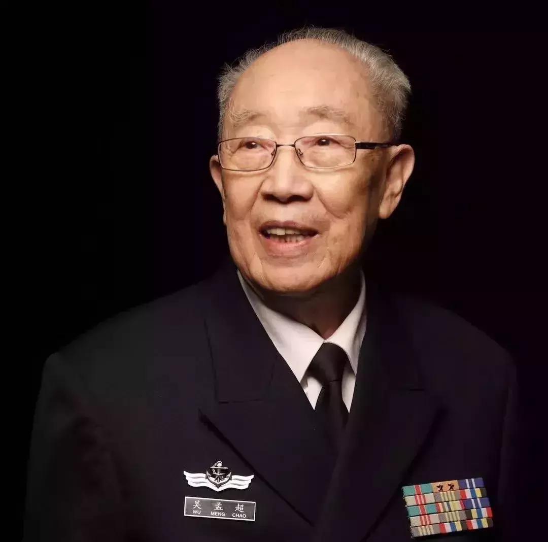 夜读|以芳华立誓，不负你眼中星辰熠熠