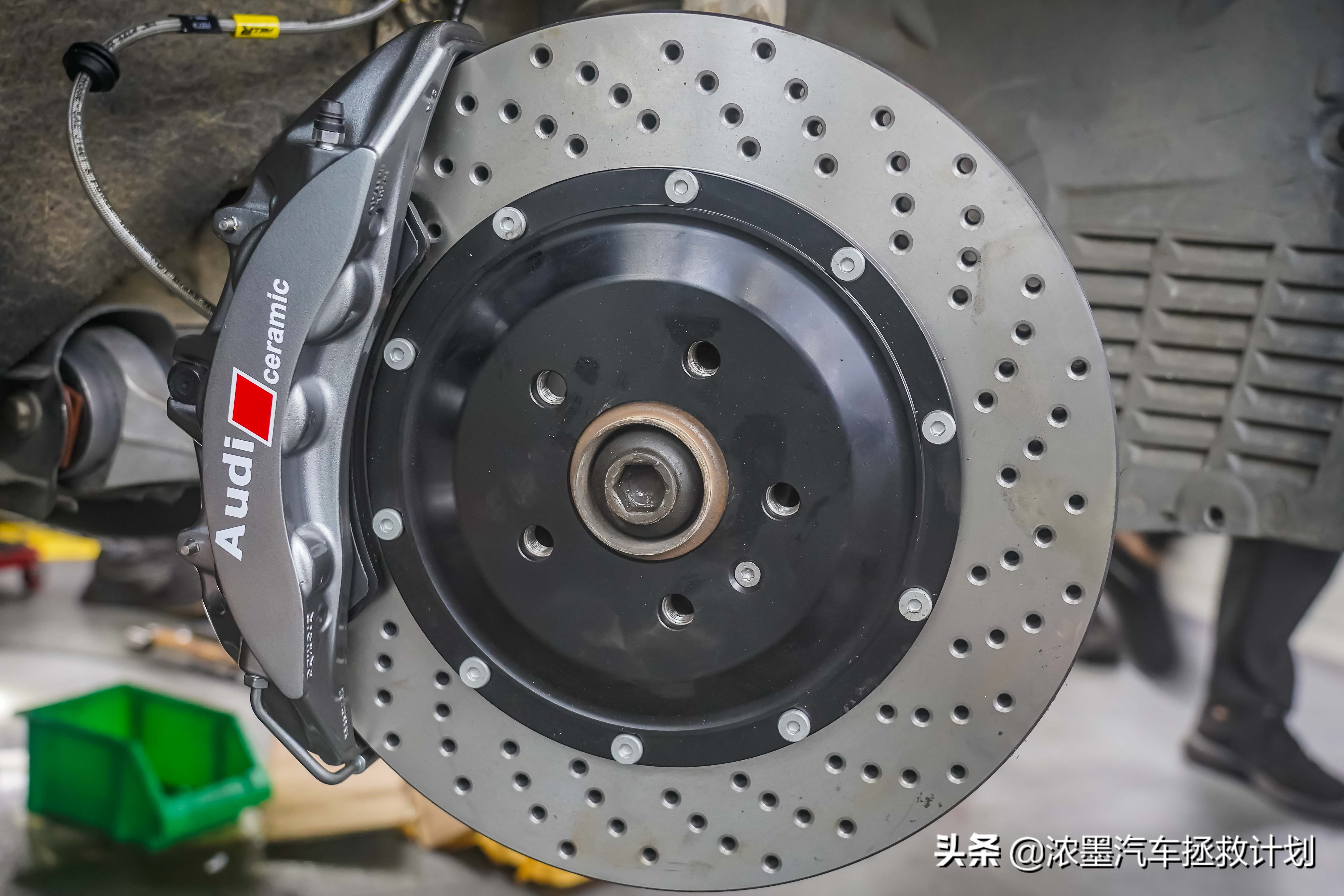 最成功的一代奥迪a8,驾驭科技