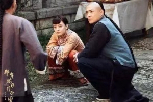 瑜伽亚洲蹲的正确方法,不会亚洲蹲健身房怎么练