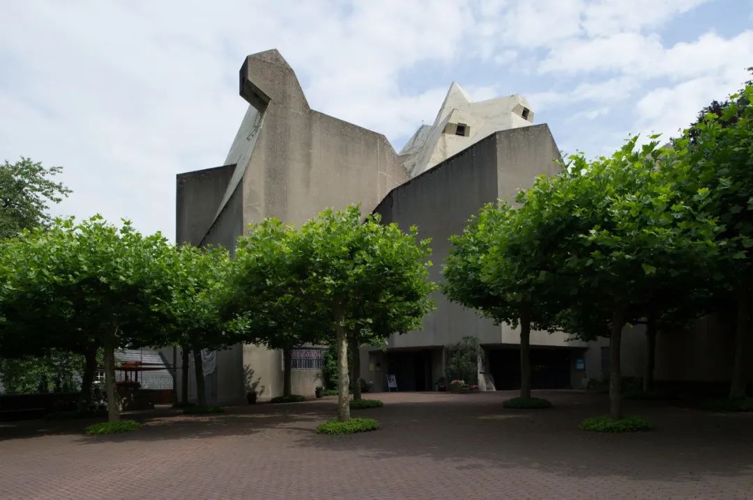 Church丨粗野的力量与信仰