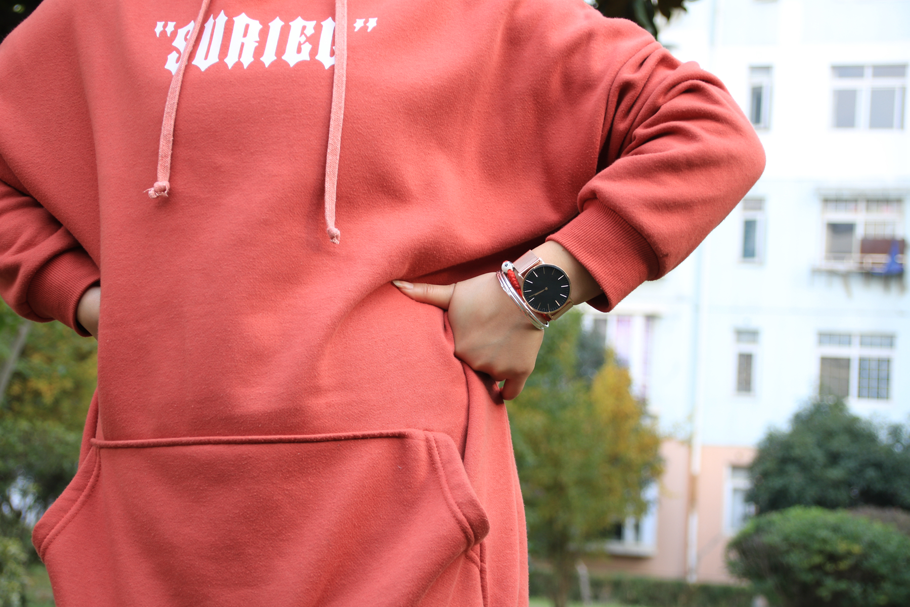 鐧惧厓灏忕背鎵嬭〃,灏忕背鎵嬭〃鐧惧厓