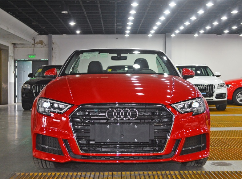 奥迪a3软顶敞篷落地价,奥迪a3敞篷和宝马2系敞篷怎么选