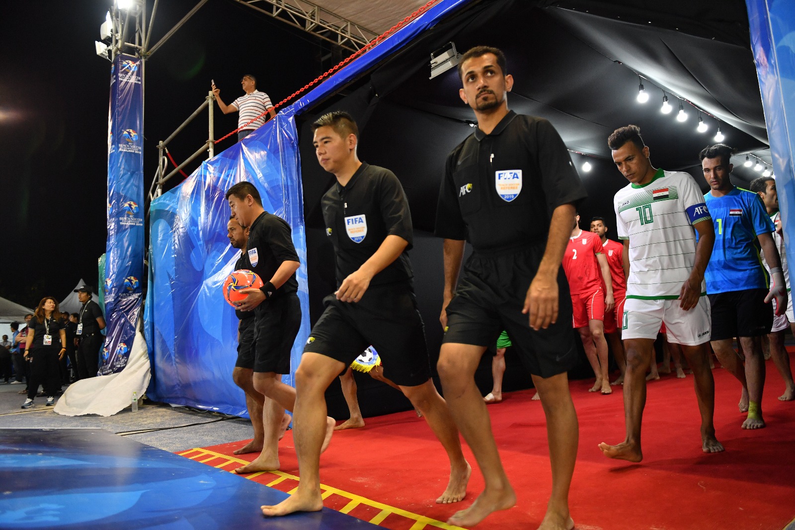 执法沙足亚洲杯的广州仔：你了解沙滩足球吗？