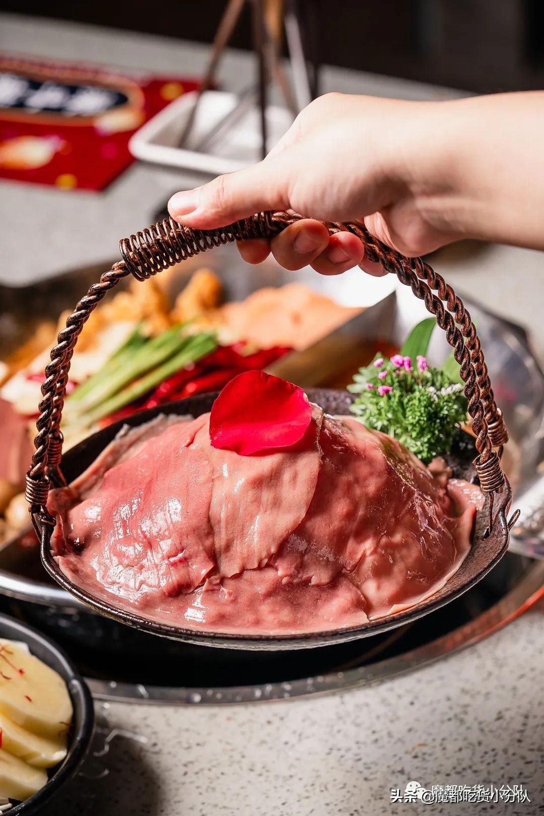 排队归排队，这店名你念的对吗？