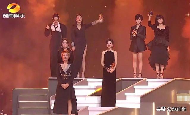 不一定相亲相爱，但求同存异？《姐姐》导演秒删微博引发热议