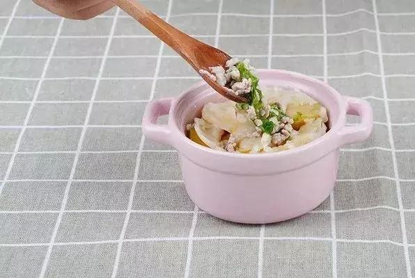 一岁宝宝嘴里有痰偶尔咳嗽,咳嗽有痰喉咙痒最快的方法润肺