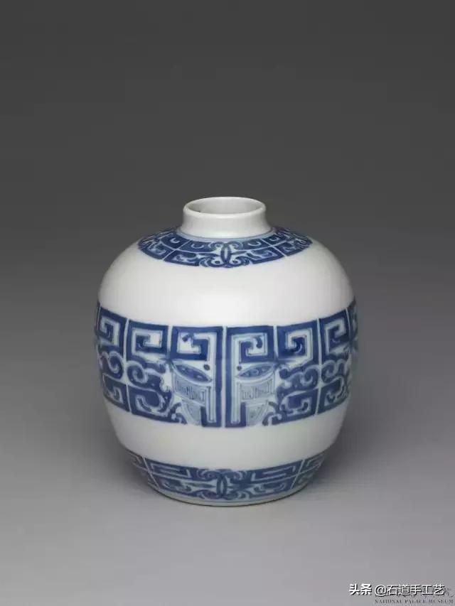 整套青花瓷器超大件,各个时期的青花瓷器特征