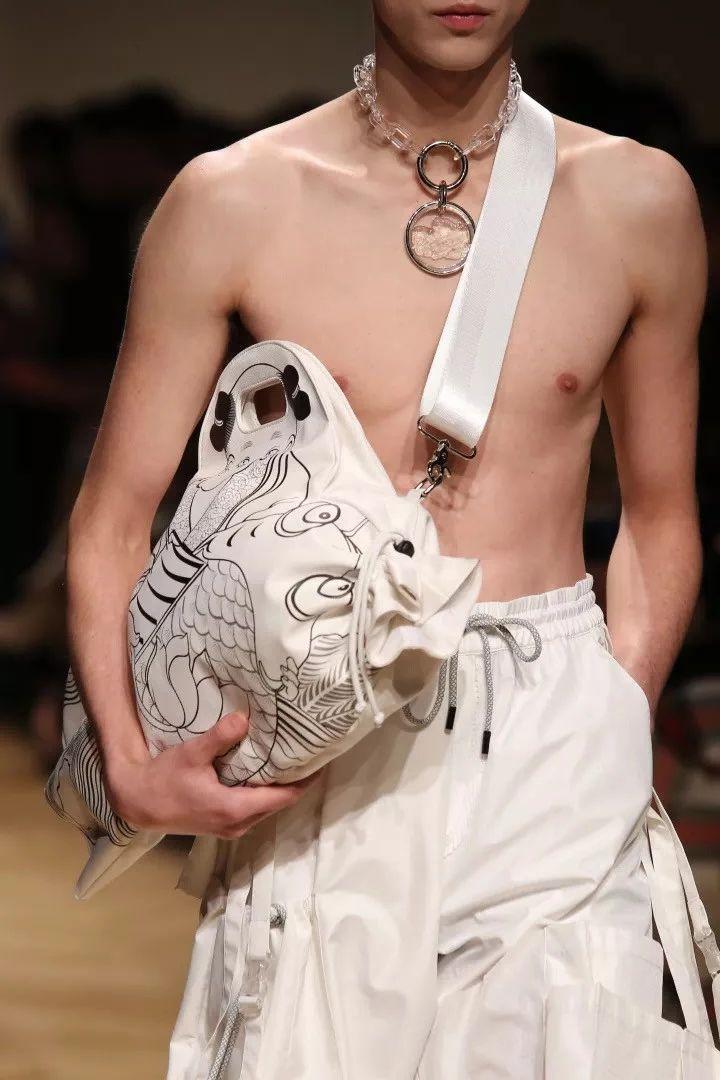 时尚潮牌马克华菲清仓,马克华菲怎么保持生命力