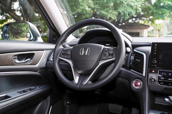 中产家庭用车首选？本田冠道，到底行不行？