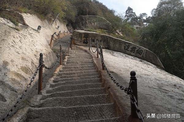 华山旅游景点怎么去,华山旅游怎么玩详细过程