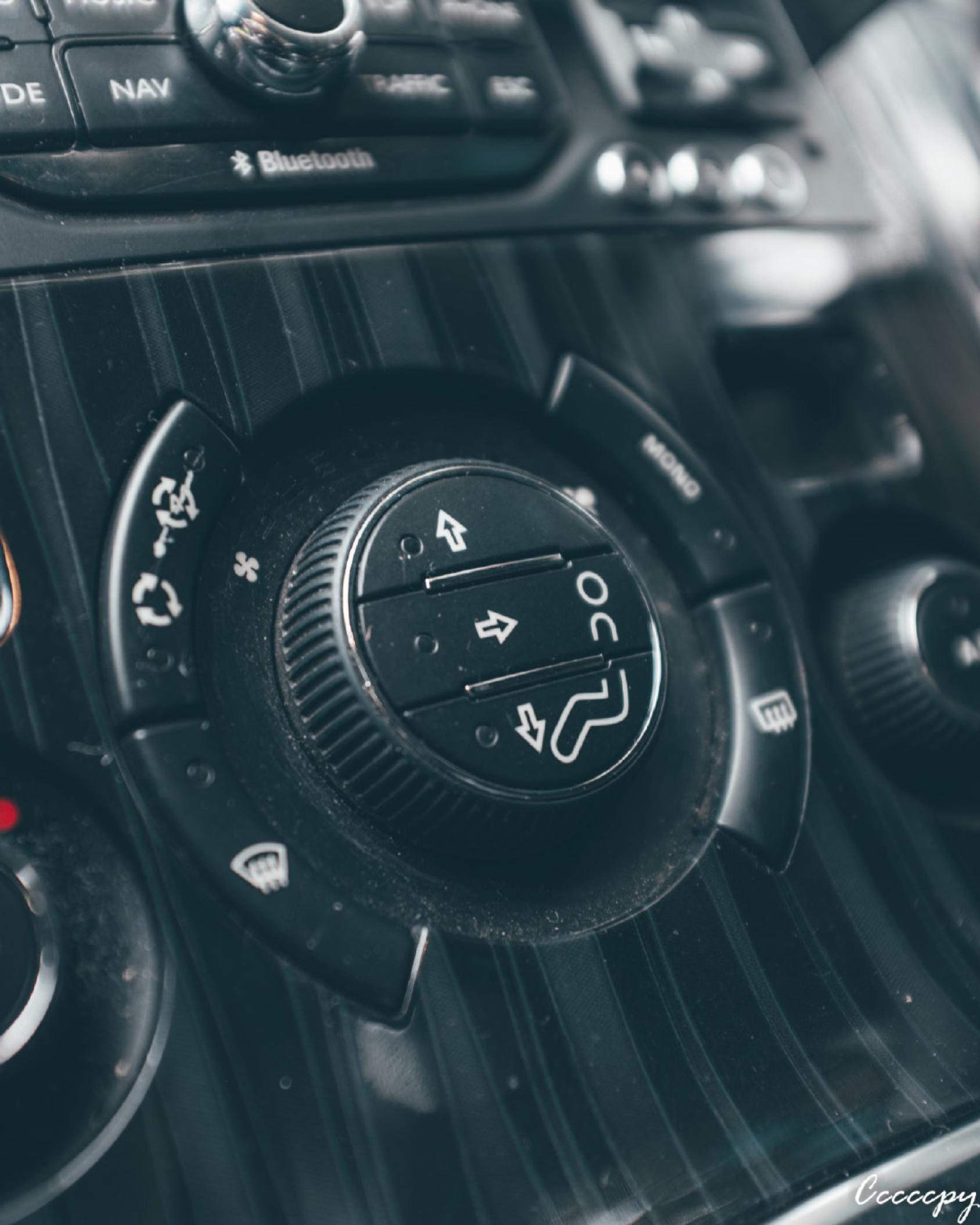 标致3008试驾评测,试驾新款标致3008视频