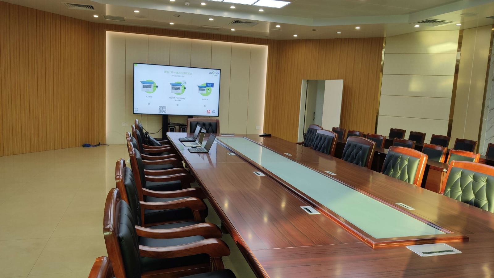 电脑同时投屏到电视和投影仪,笔记本电脑和投影怎么无线连接